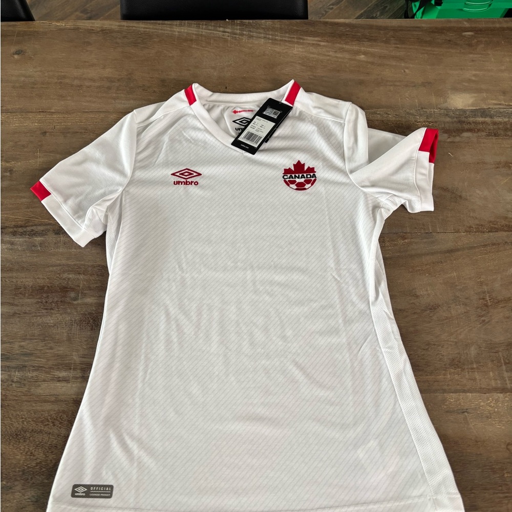 Umbro Canada Soccer Jersey in White and Red - WITH TAGS!